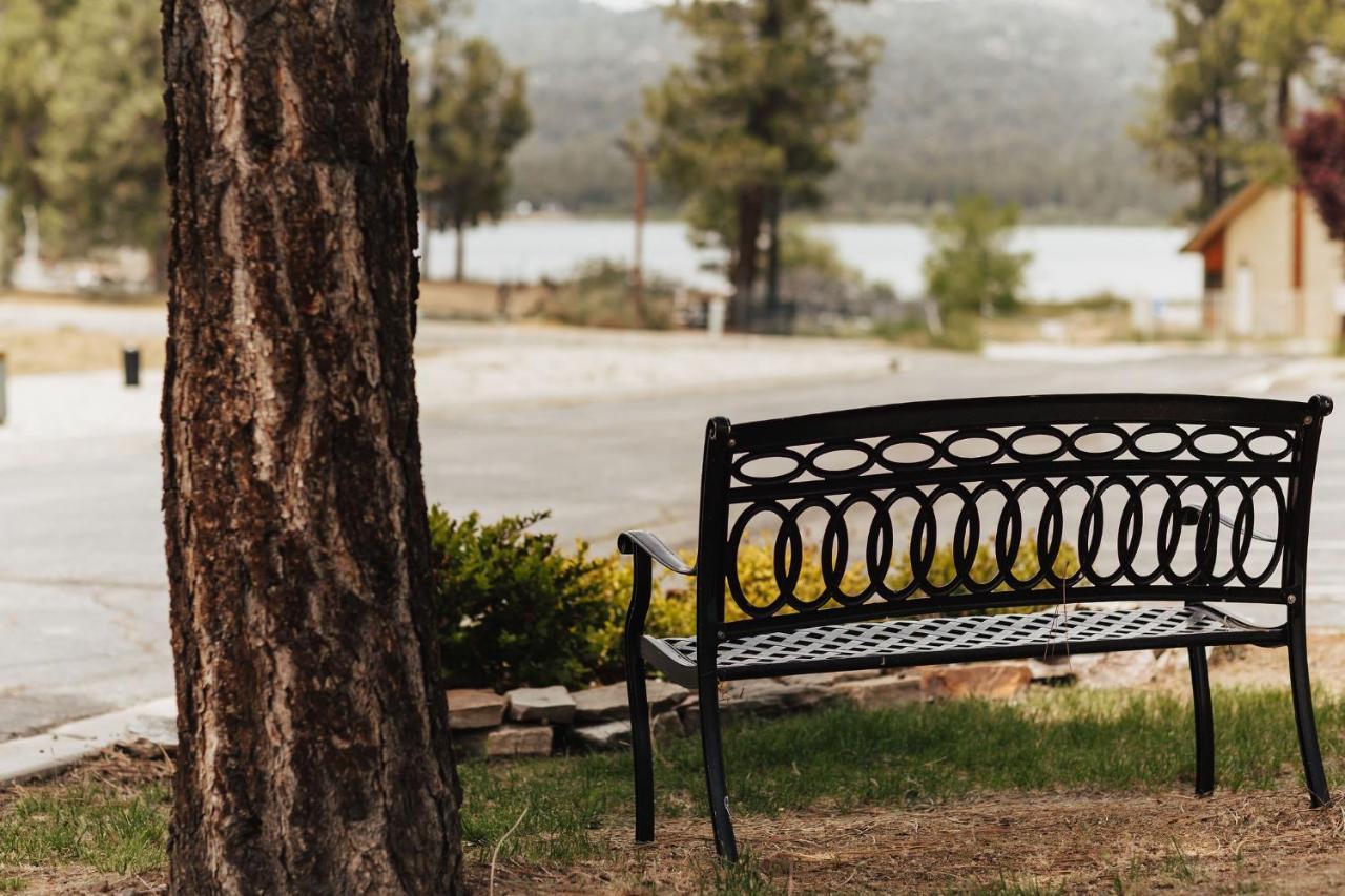 Vintage Lakeside Inn Big Bear Lake Buitenkant foto