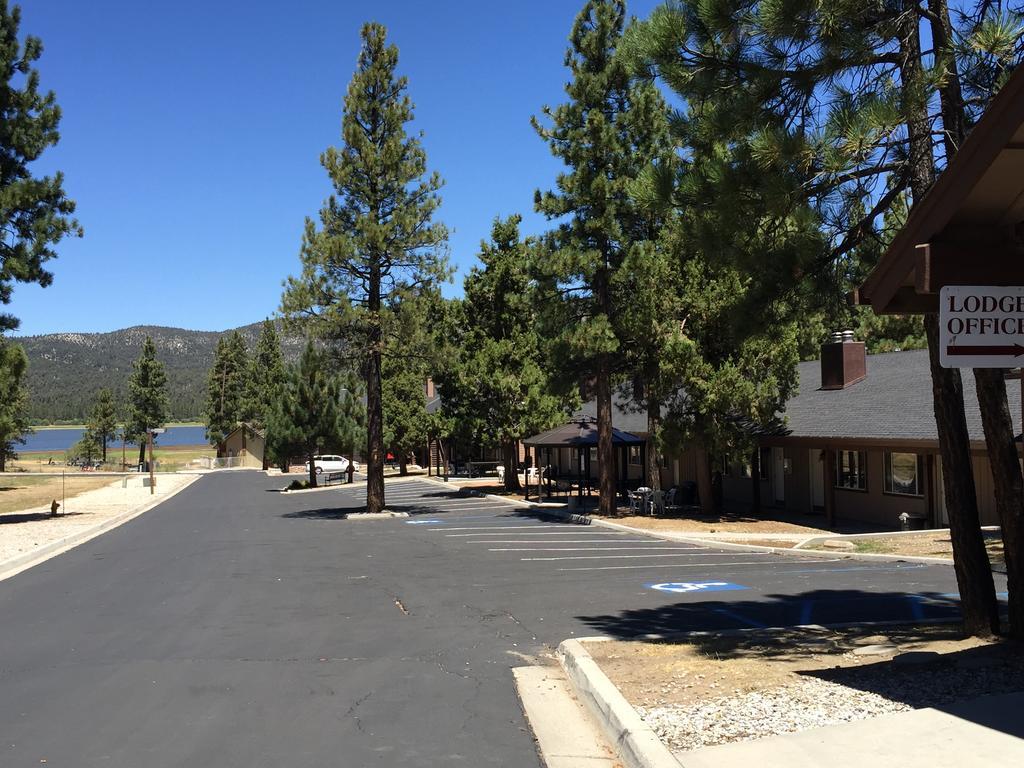 Vintage Lakeside Inn Big Bear Lake Buitenkant foto