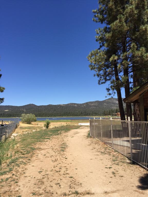 Vintage Lakeside Inn Big Bear Lake Buitenkant foto