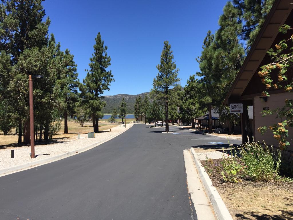 Vintage Lakeside Inn Big Bear Lake Buitenkant foto