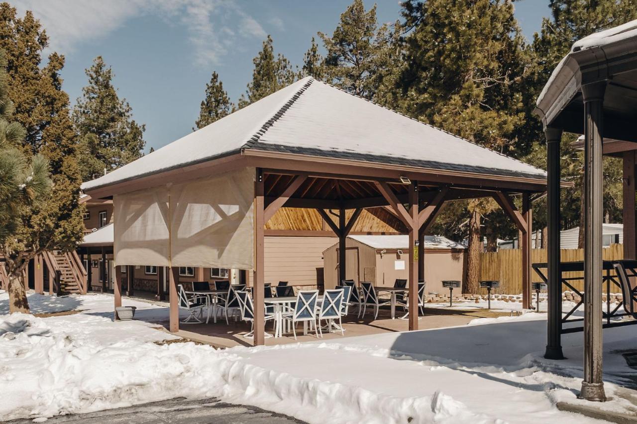 Vintage Lakeside Inn Big Bear Lake Buitenkant foto